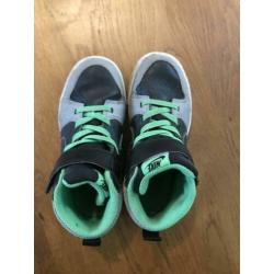 Nike sportschoenen 28.5