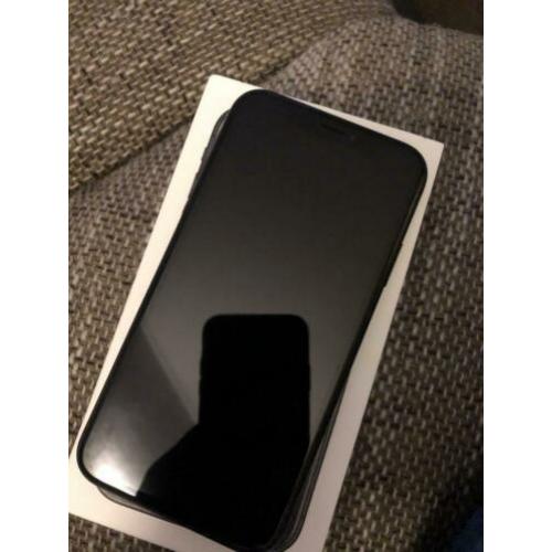 Apple iPhone XR 128GB Black ZGAN