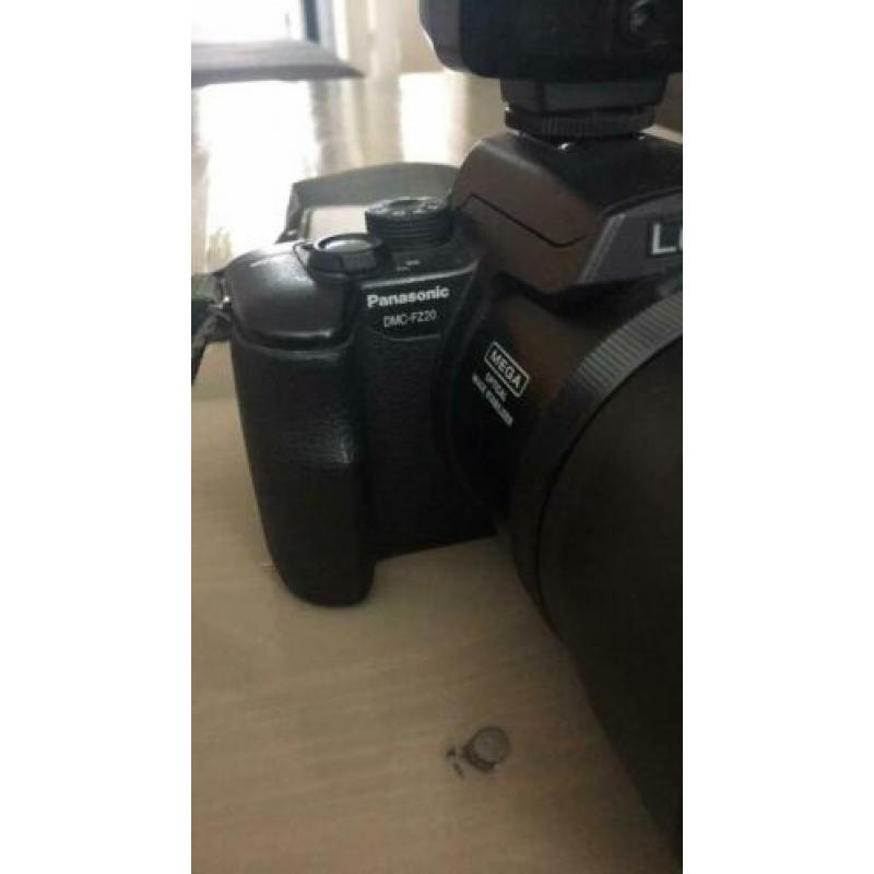 Lumix dmcFZ20-flitser