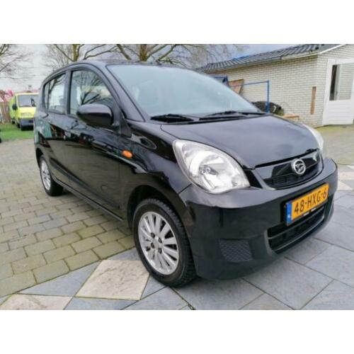 Daihatsu Cuore 1.0 5D 2009 Zwart, airco navigatie , camera