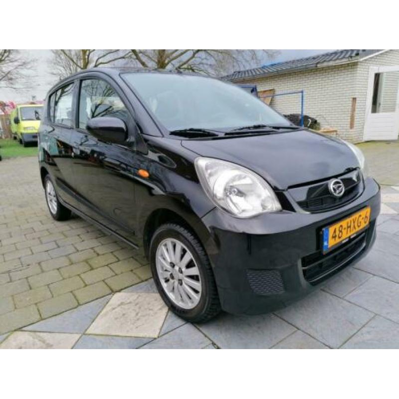 Daihatsu Cuore 1.0 5D 2009 Zwart, airco navigatie , camera