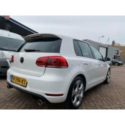 Volkswagen Golf 2.0 GTI Automaat DSG XENON. DYN € 12.400,00