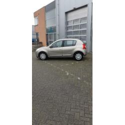 Dacia Sandero 1.6 MPI 90 2009 Grijs Airco