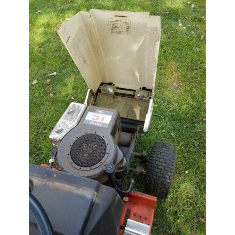 Te Koop goed lopende tuintrekker./zitmaaier