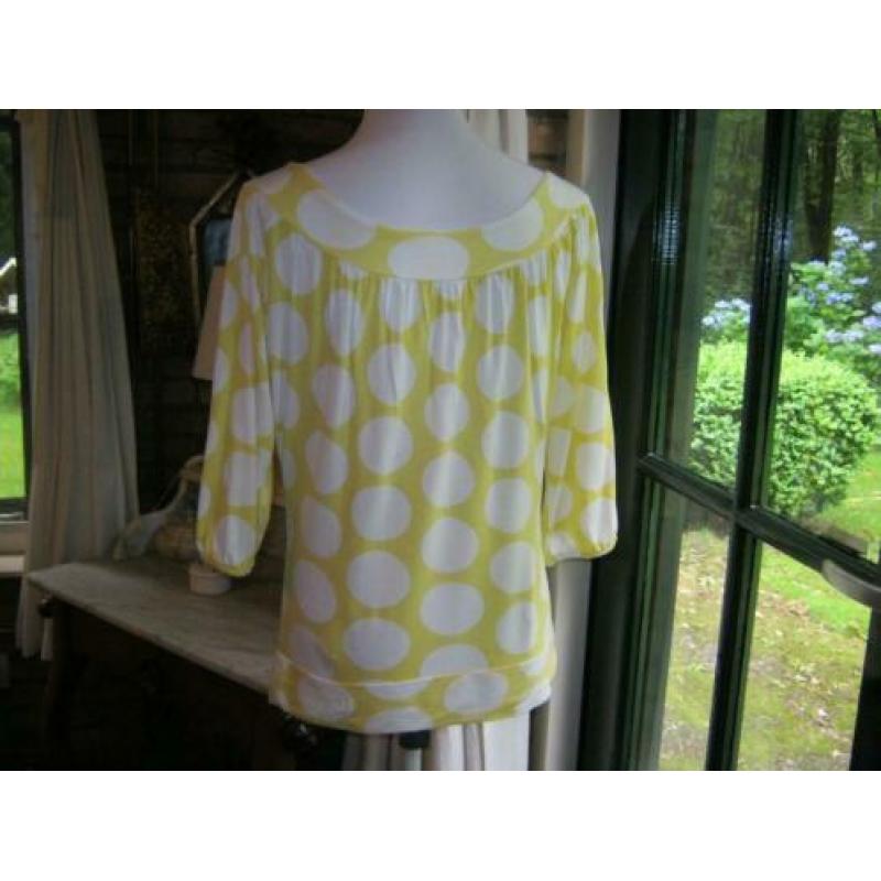 mj/ VOORJAAR !! VILA top maat M met 7/8 mouw geel witte dots