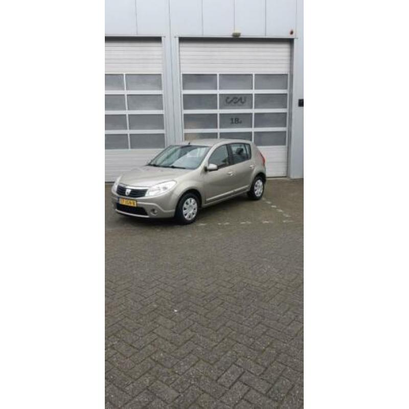 Dacia Sandero 1.6 MPI 90 2009 Grijs Airco