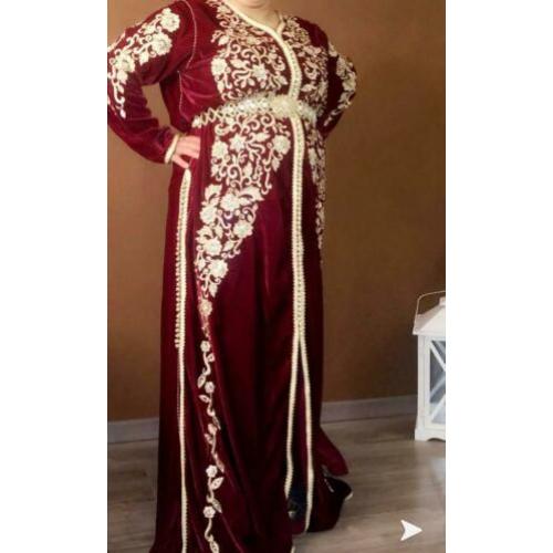 Marokkaanse jurk (caftan) bieden vanaf 50 euro