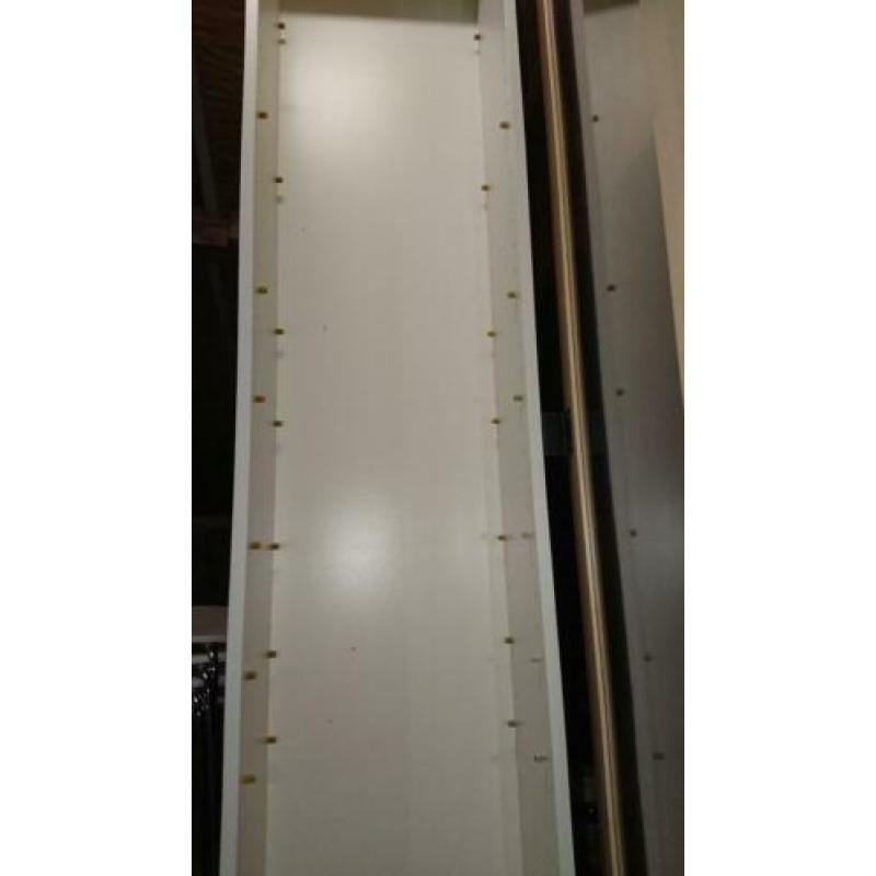 Vitrinekast ikea beukenfineer