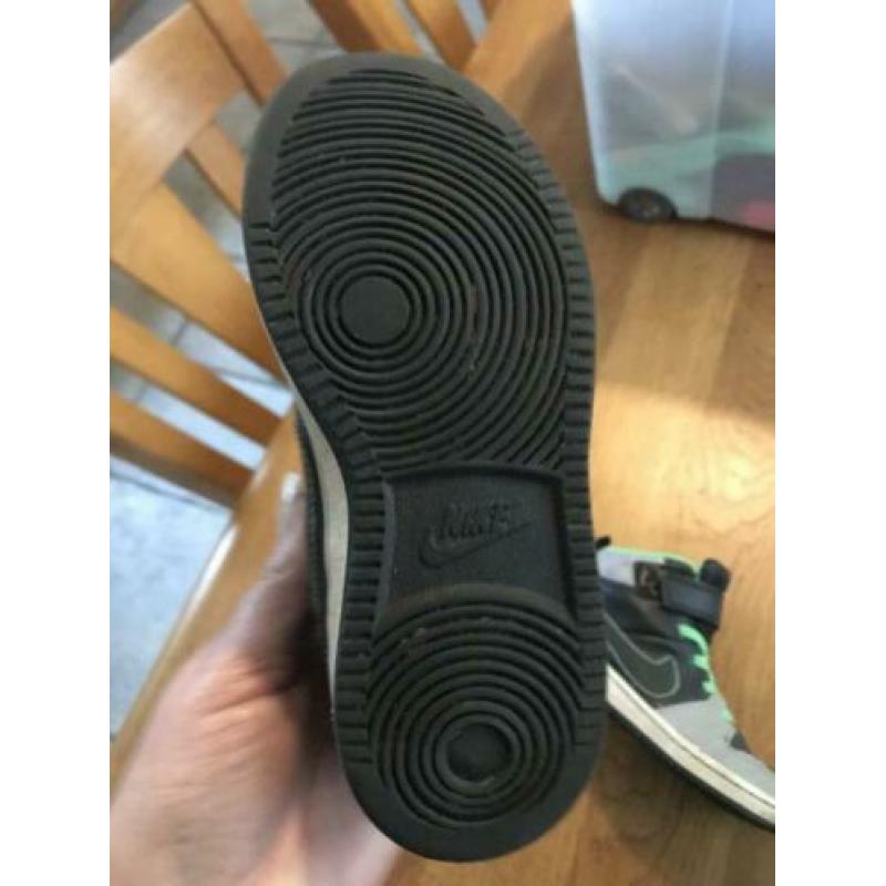 Nike sportschoenen 28.5