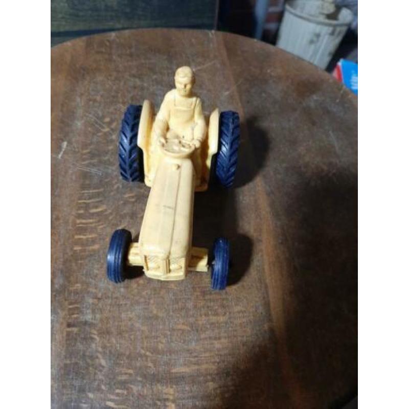 Oude tracktor te koop
