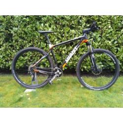 Giant XTC advanced 29er carbon.