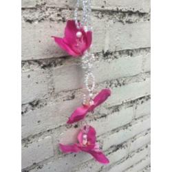 Polscorsage orchidee lang roze parels wit bruid cuff venice