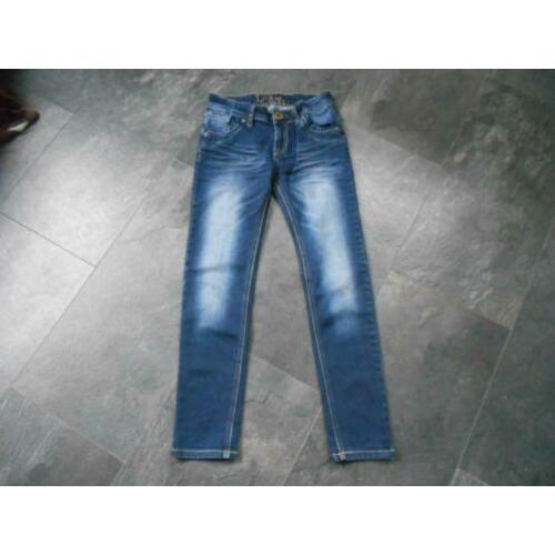 Dzine jeans, maat 146