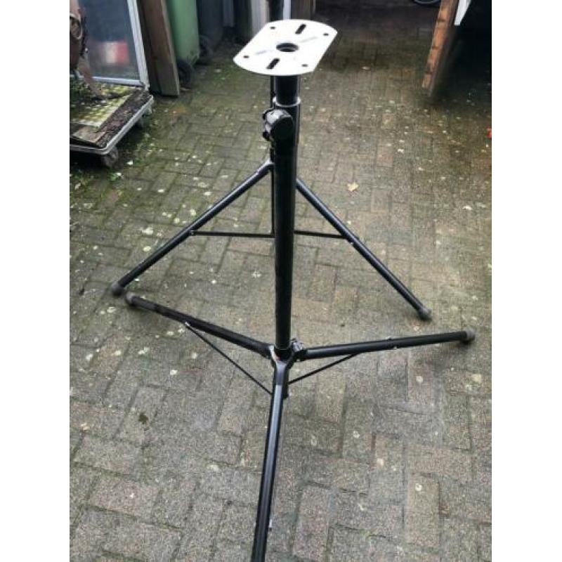 2x Speakers statief