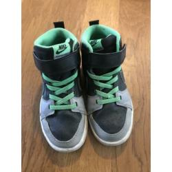 Nike sportschoenen 28.5
