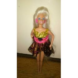 barbie van mattel uit 1966 met lang haar
