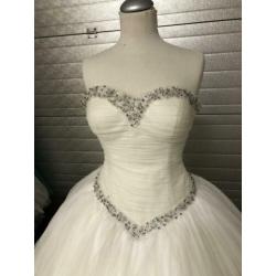 Prinses model 36/38 maat bruidsjurk