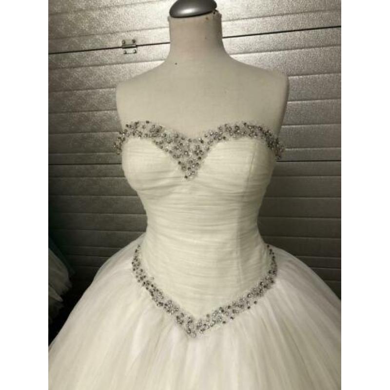 Prinses model 36/38 maat bruidsjurk