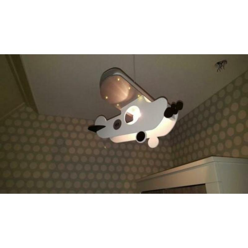 Kinder lamp vliegtuig