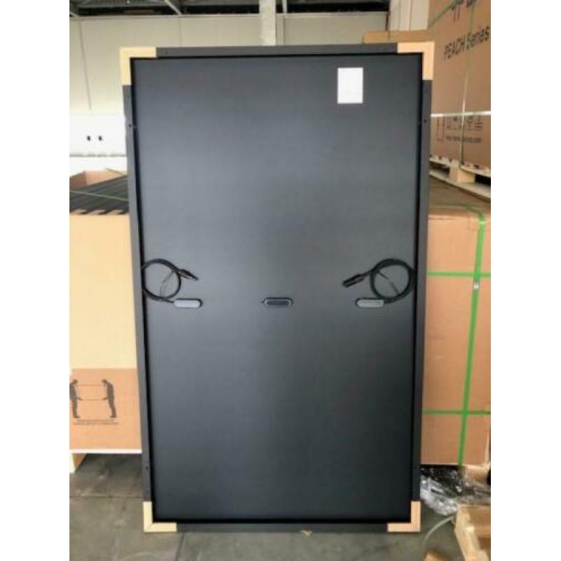 URE 315wp Full Black Half Cut Cell zonnepanelen €115 ex BTW!