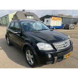 Mercedes-Benz M-klasse 320 CDI AMG UITVOERING/DAKRAAM/XENON/