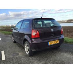 Polo 1.2 47KW 2002 Paars, nieuwe apk Nissan primera estate