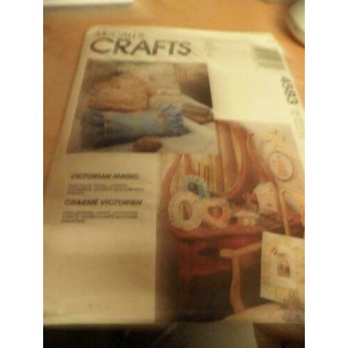 Zolderopruiming-VINTAGE MC CALL,sCRAFTS 2x