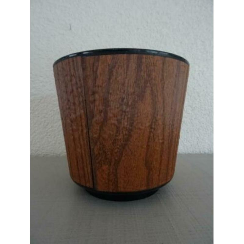 Kunststof bloempot - vintage