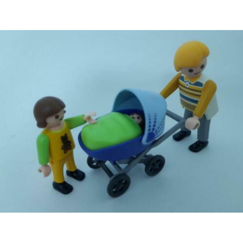 Playmobil vader met kinderen en baby in kinderwagen