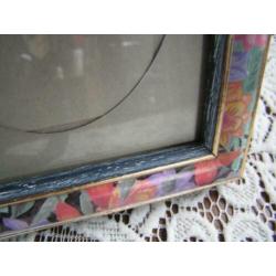 prachtige apart uitgevoerde fotolijst ; fotomaat 13 x 18 cm