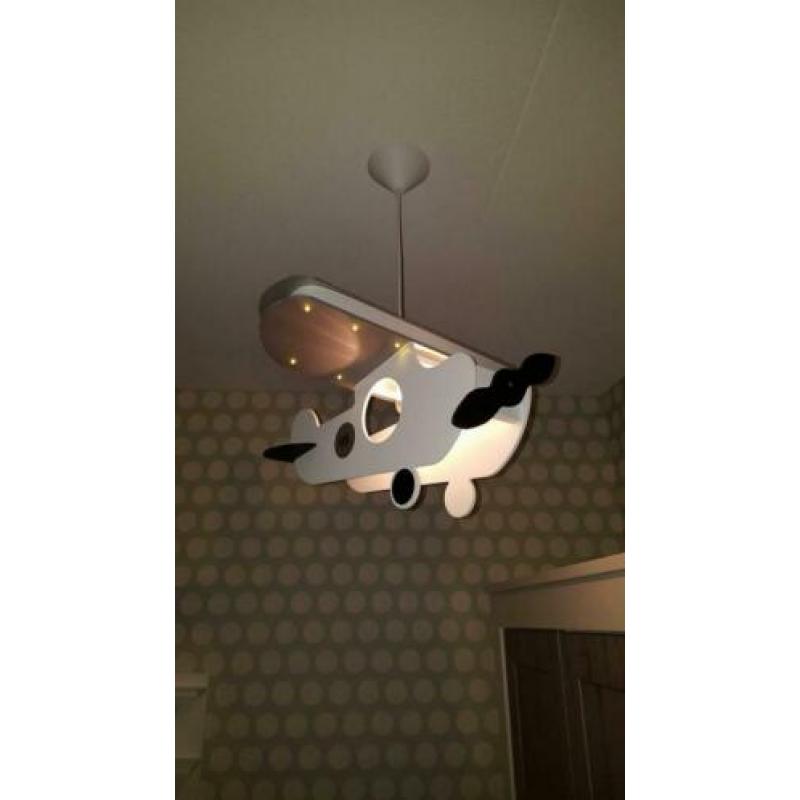 Kinder lamp vliegtuig