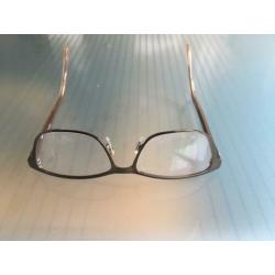 Gucci montuur nieuwstaat. Gucci GG 4259 UMN 140