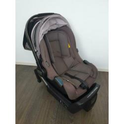 Isofix family fix en maxi cosi Nuna