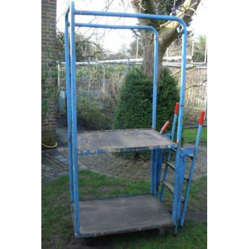 Mobiele bordes trap.