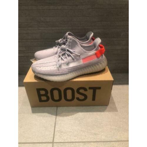 Yeezy’s tail light mt 44 nieuw raffle adidas (met bon)