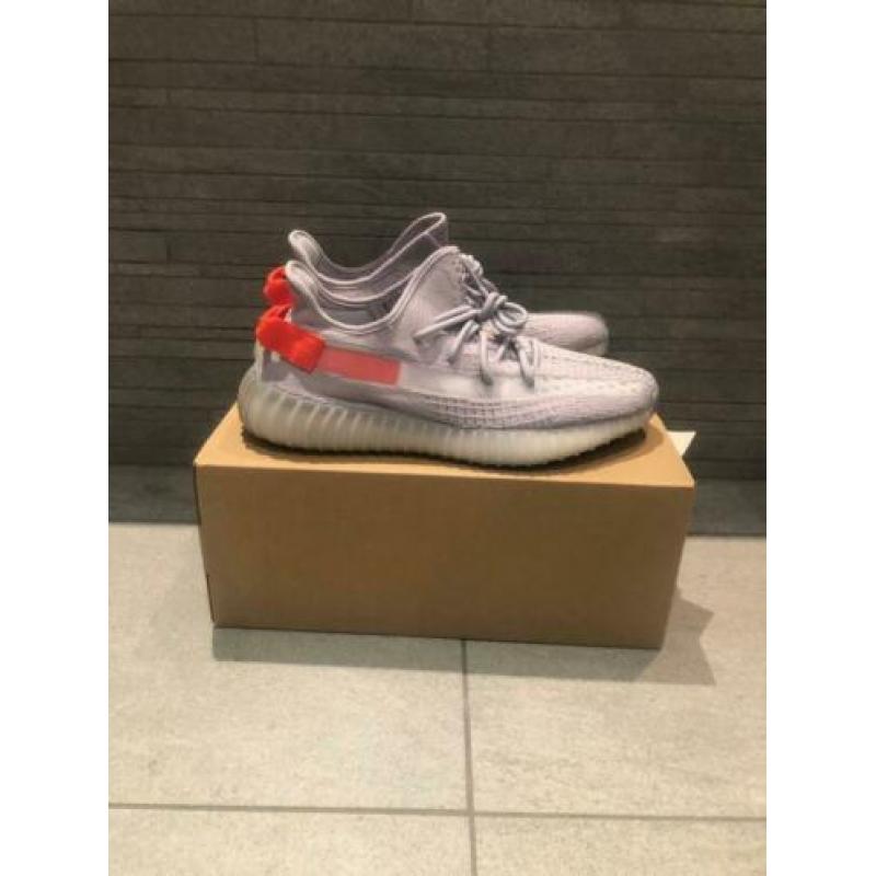 Yeezy’s tail light mt 44 nieuw raffle adidas (met bon)