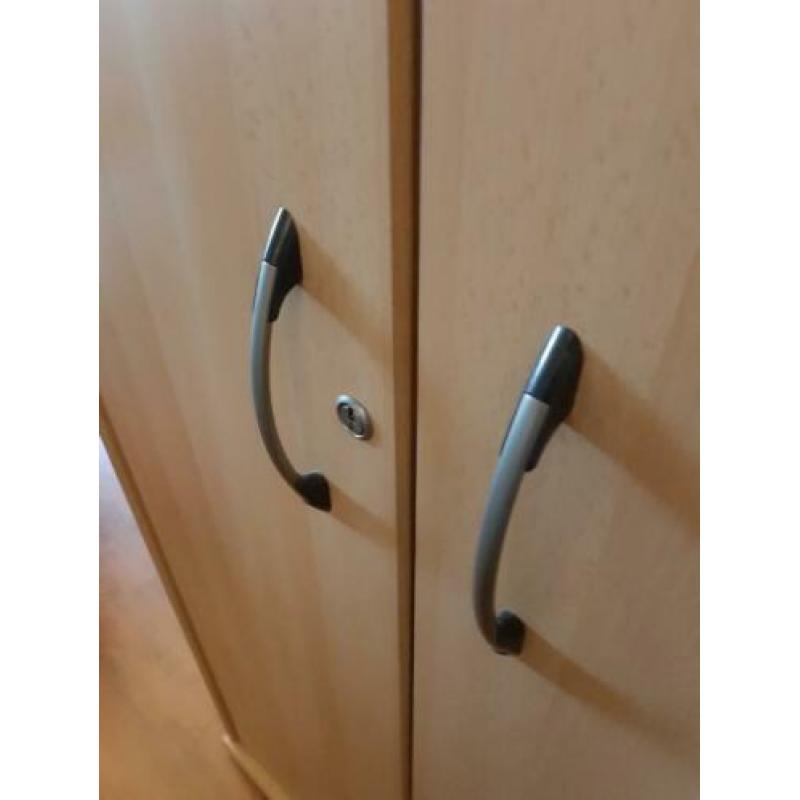 2 kasten en ladekast (kantoor meubilair)