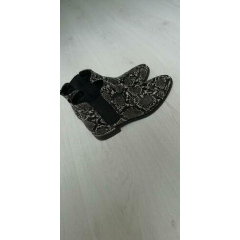 Laarsjes maat 40