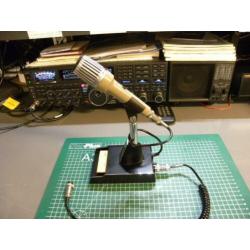 Kenwood MC-50 tafelmike gezien leeftijd nog netje's