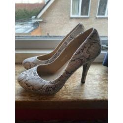 Schoenen pumps hakken maat 41 slangenprint nieuw