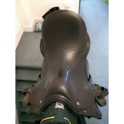 Daaleman dressuur zadel 18 inch GPS2 super zachte zitting
