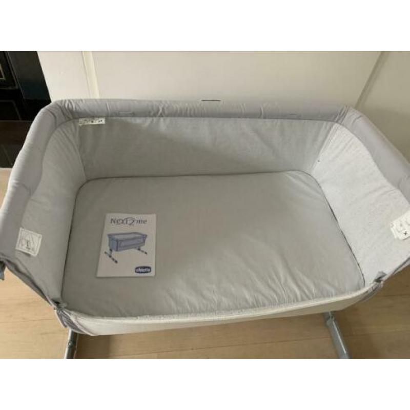 Chicco next2me grijs/zilver