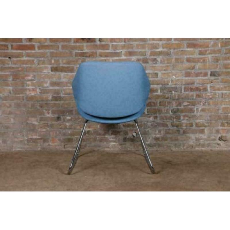 Artifort Gap blauwe designstoel Bij TheResales