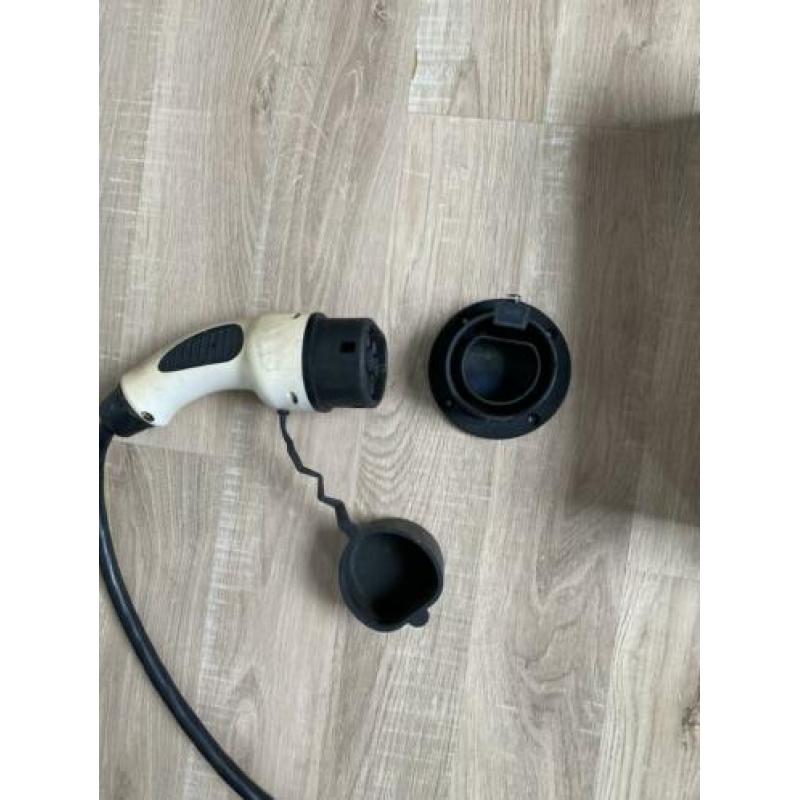 Laadpaal / laadstation met mennekes type 2 kabel