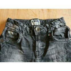 Vingino jeans maat 8