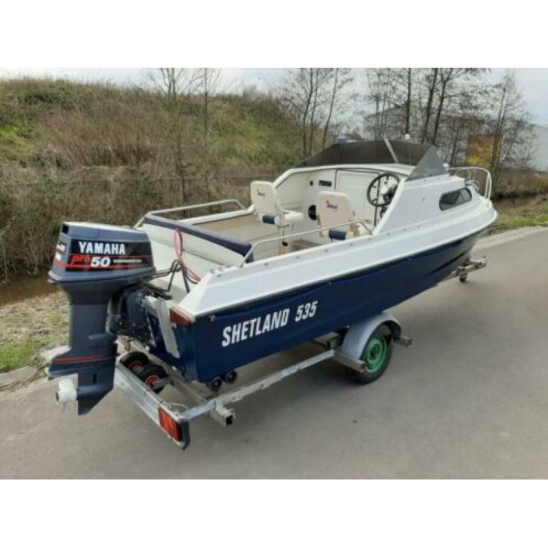 Super mooie shetland 50pk yamaha op trailer