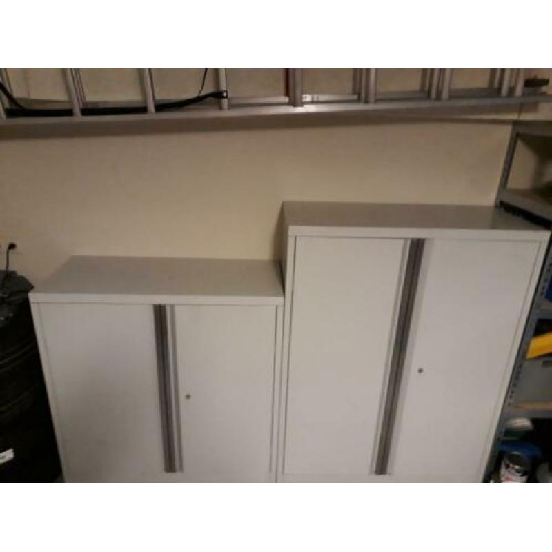 Archiefkasten metaal 2 stuks