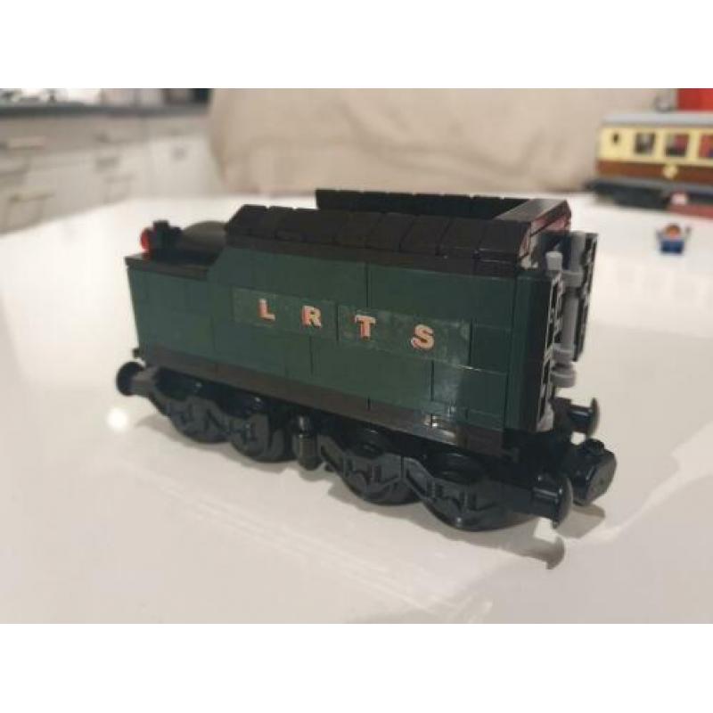 Lepin Emerald Night 21005