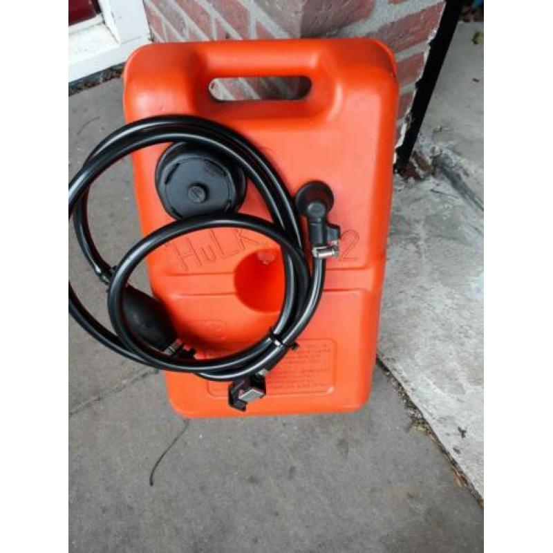 Kunststof brandstoftank / benzinetank 12 liter compleet