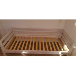 Flexa bed whitewash en 2 kastjes